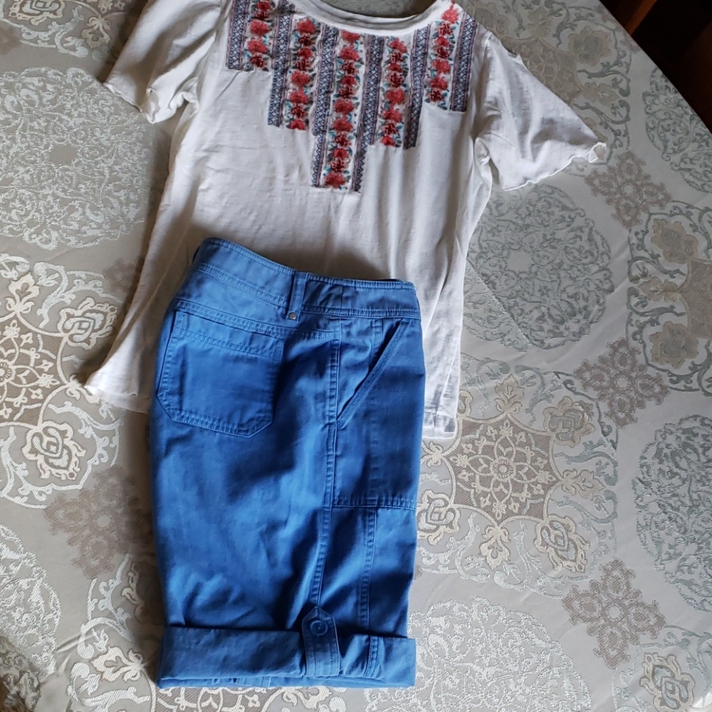Jones New York Cuffed Shorts